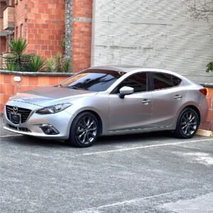 MAZDA 3 GRAND TOURING