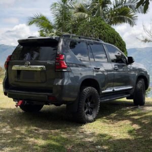 Alternative view of TOYOTA TXL BLINDAJE 3 PLUS 7 PUESTOS